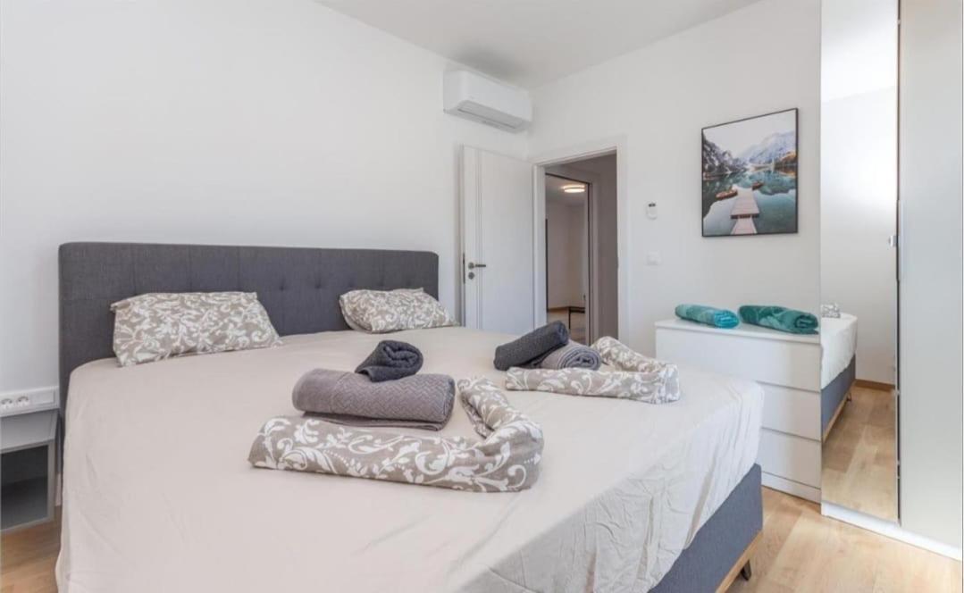 Dvj Apartments 3 Sveti Filip i Jakov Eksteriør bilde