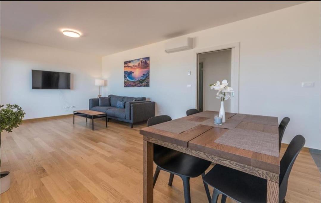 Dvj Apartments 3 Sveti Filip i Jakov Eksteriør bilde